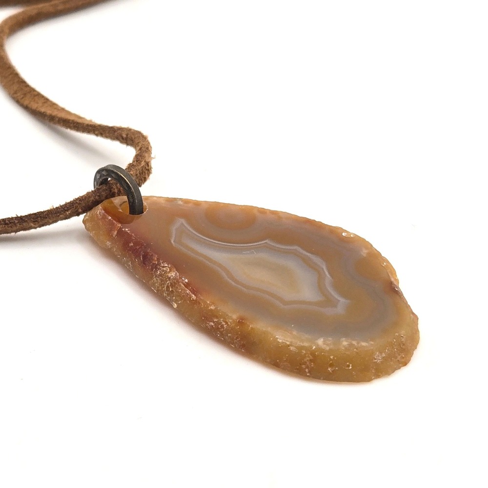 Robert Rose Agate Slice Pendant Necklace Brown Stone Suede Cord Brass Tone Chain